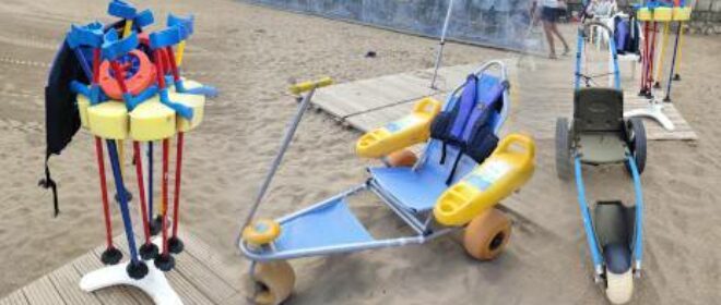 El baño asistido: un servicio que la Diputación Foral de Bizkaia presta en varias de sus playas